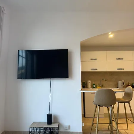 Appartement Magnifique T2 Avec Grande Terrasse